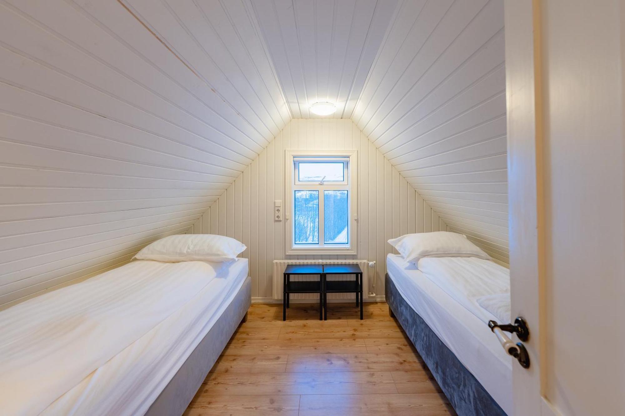 Day Dream Central Akureyri Three Bedroom Apt Zewnętrze zdjęcie